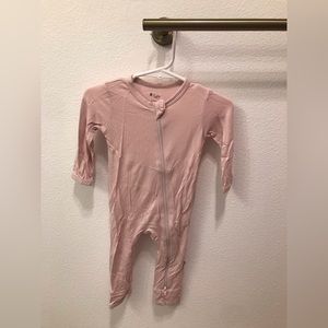 Kyte baby zipper romper // 3-6 month // color is Blush